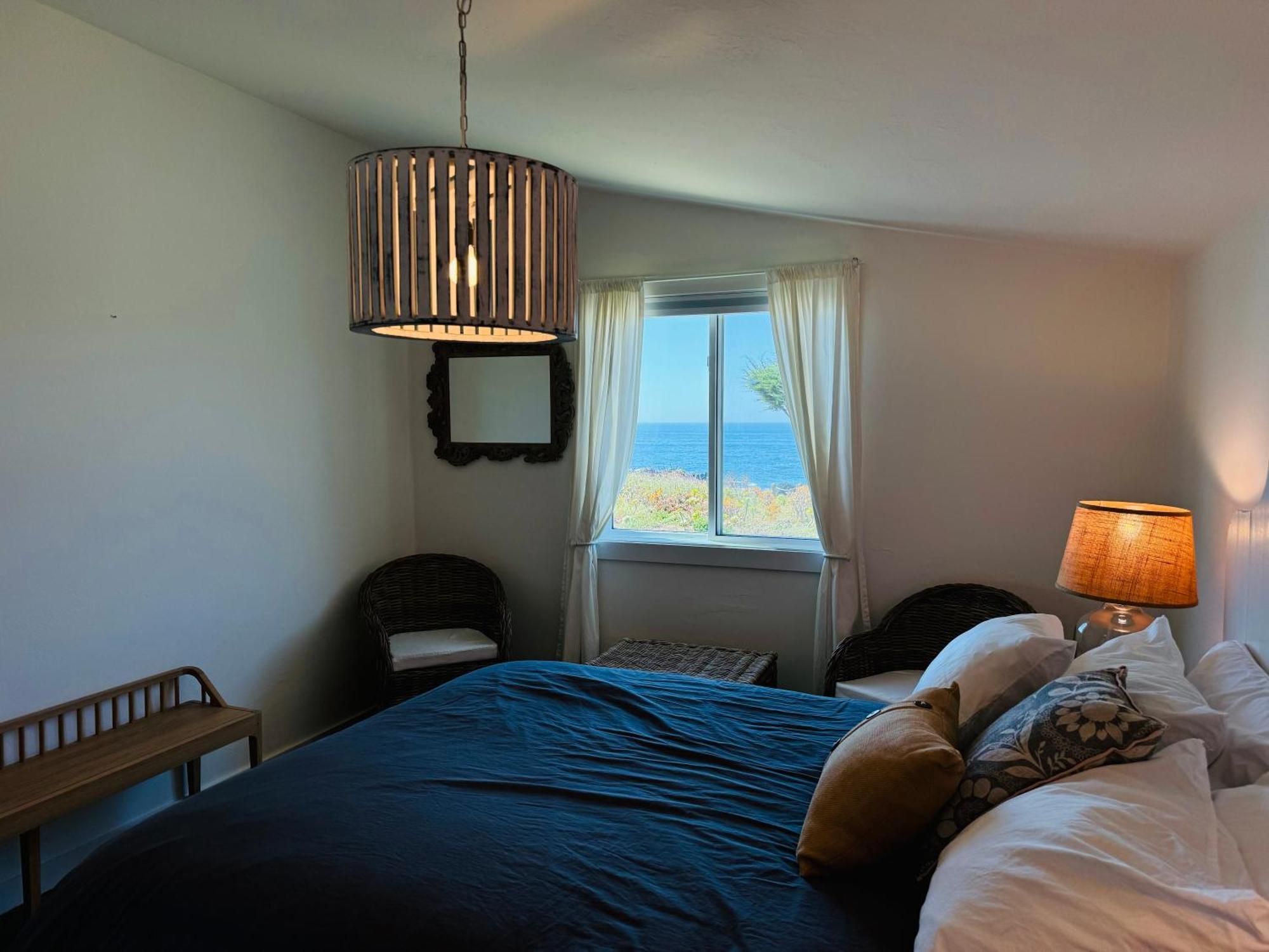 Ocean And Sunset Views - Cliff Side Bodega Bay